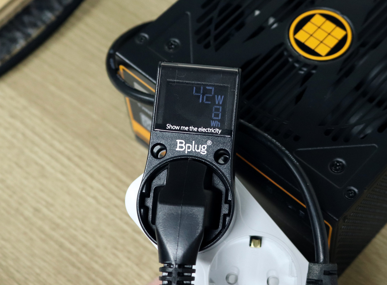 ▲ 윈도우 10 화면 진입 후 소비전력은 40~50W 사이 유지