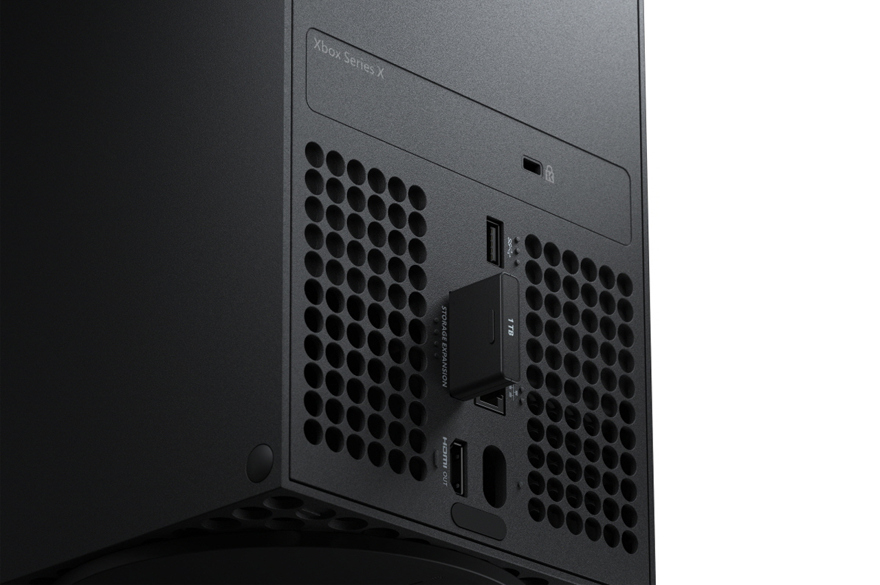 ▲ 엑스박스 시리즈 X · S 전용 포트에 연결 가능