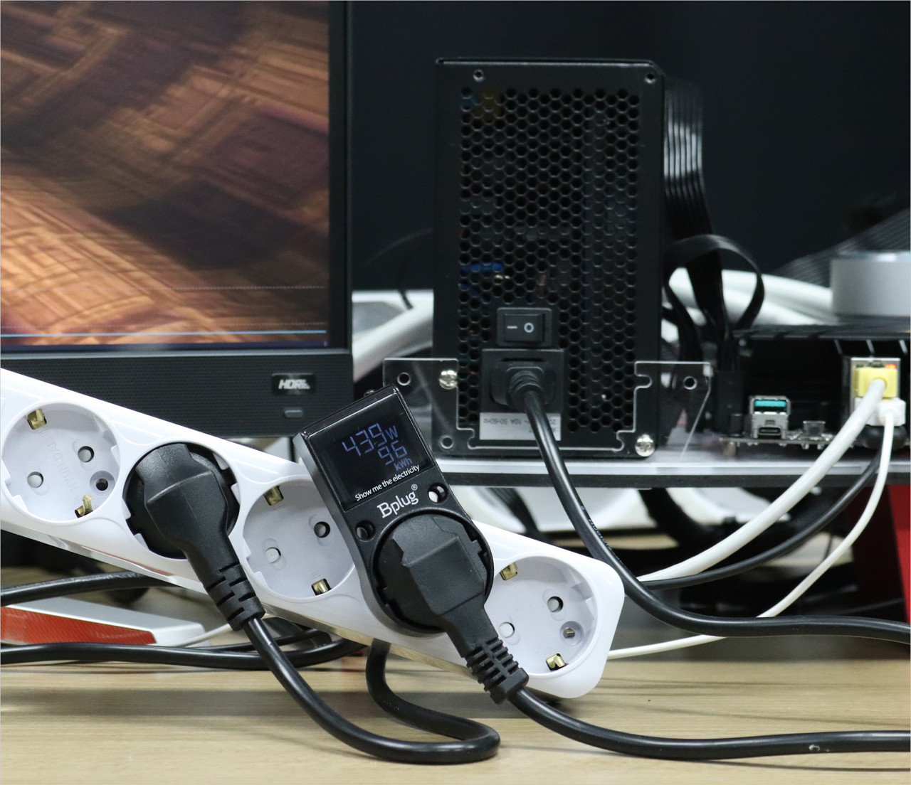 ▲ 80PLUS 브론즈 파워 서플라이(700W)