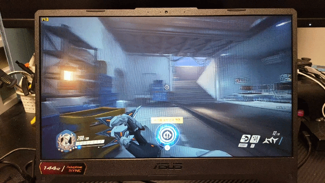 ▲ 어댑티브 싱크 기능 덕분에 화면 잘림 현상이 크게 체감되지 않는다.