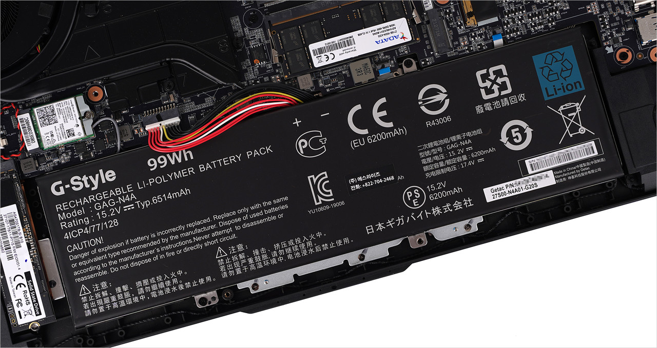 ▲ 배터리 용량은 99Whr이다.